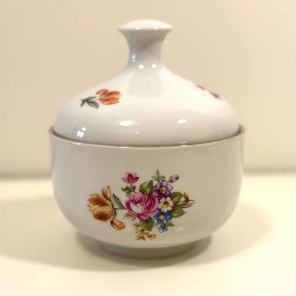 Vintage Kahla Sugar Bowl – German Democratic Republic - Porcelain